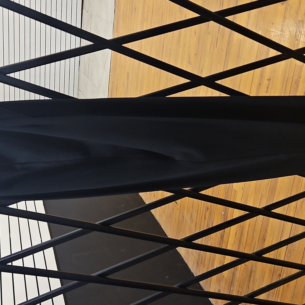 Elegant Black Long Coat with Satin Lapels - Picture 3 of 4